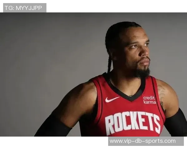 狄龙称全队信任布克队友进步速度超越灰熊火箭时期