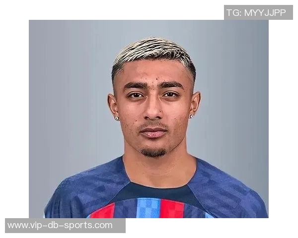 伯恩茅斯边后卫朱利安阿劳霍正式租借加盟凯尔特人为期六个月