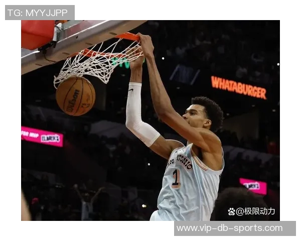 文班亚马半场表现稳健10投5中收获13分4篮板1盖帽展现潜力